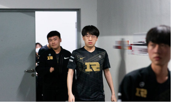 意打满赛季 意打满赛季